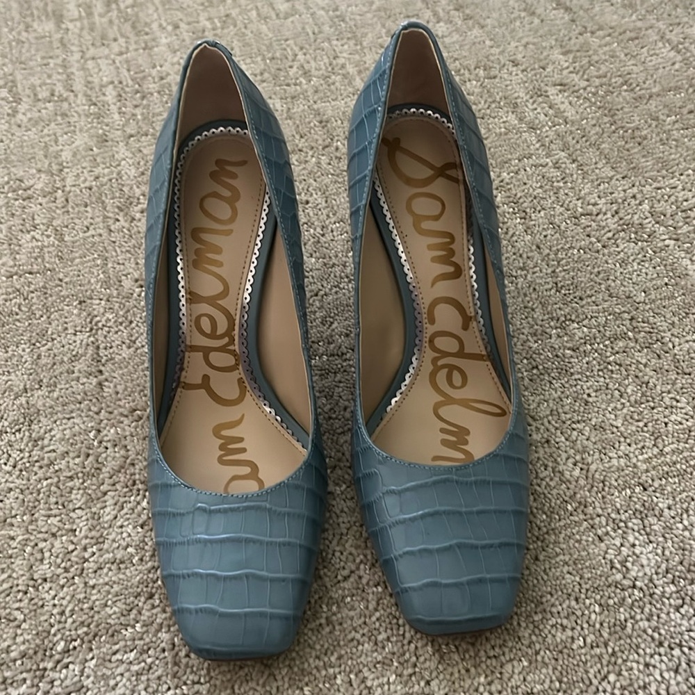 Brand new Sam Edelman blue pumps